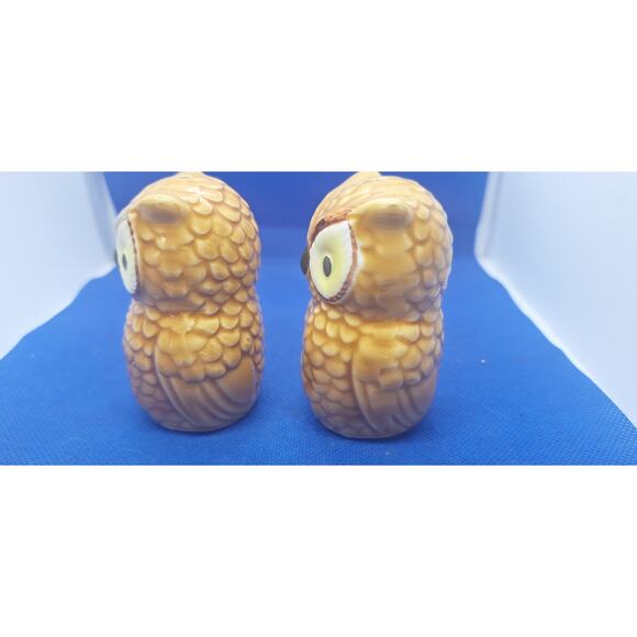 Ceramic Owl Salt & Pepper Shaker Set- Vintage- 3" Tall - Picture 2 of 7